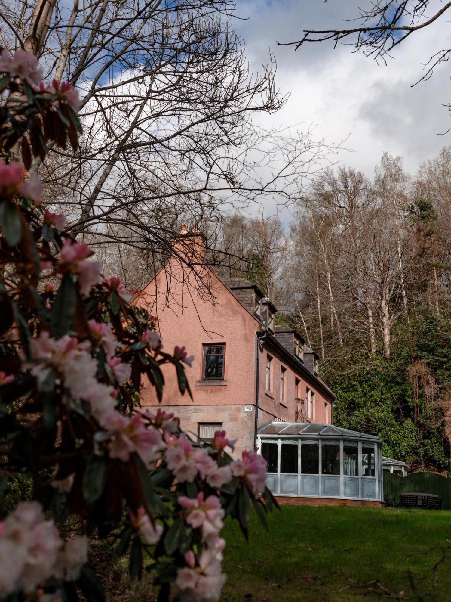 Dalhousie Castle Hotel y Aqueous Spa Bonnyrigg Exterior foto